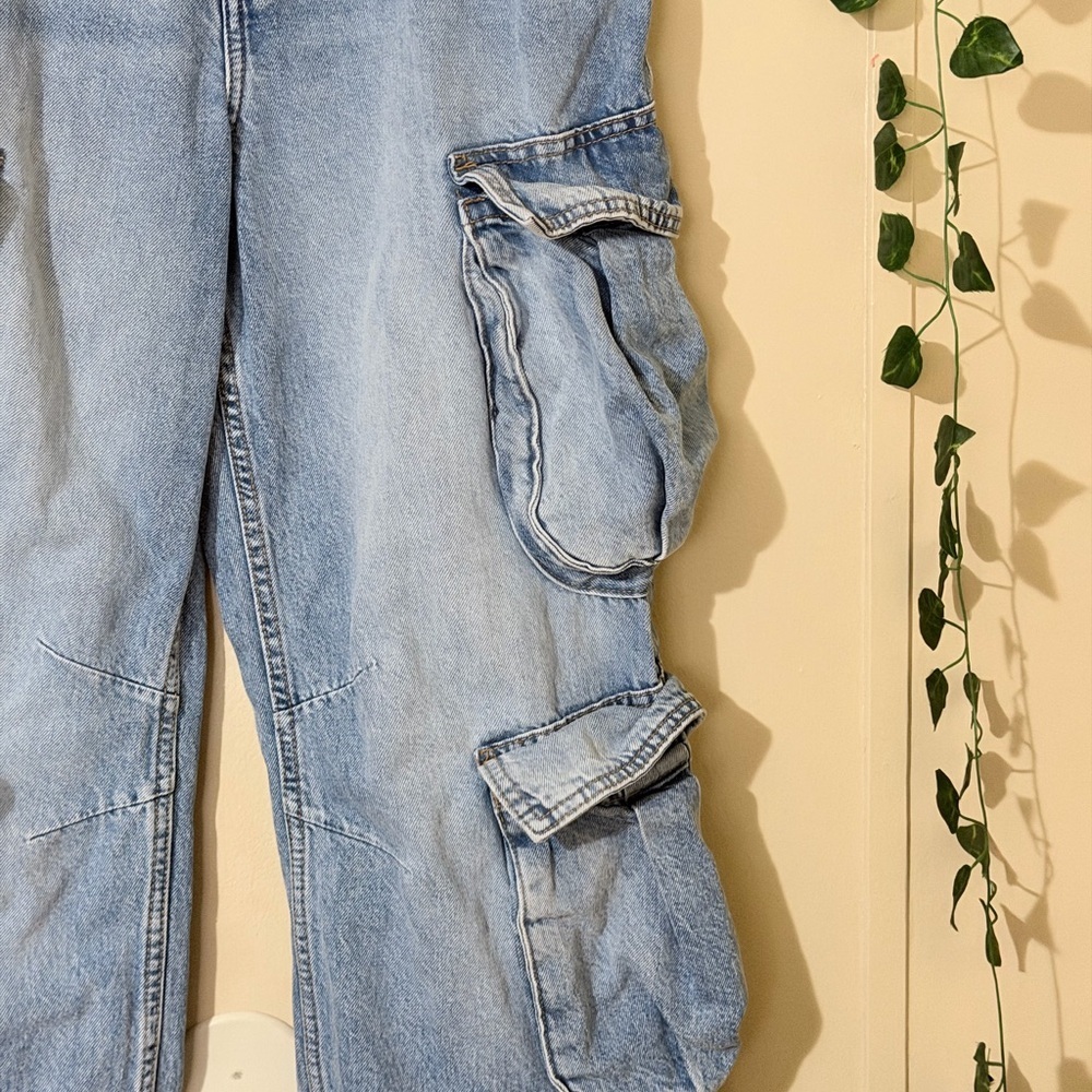 Bershka Light Denim Cargo Flare Jeans - Picture 3 of 8